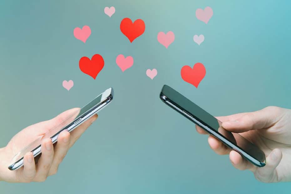 Love and Social Media — How Being Connected is Changing the Game
