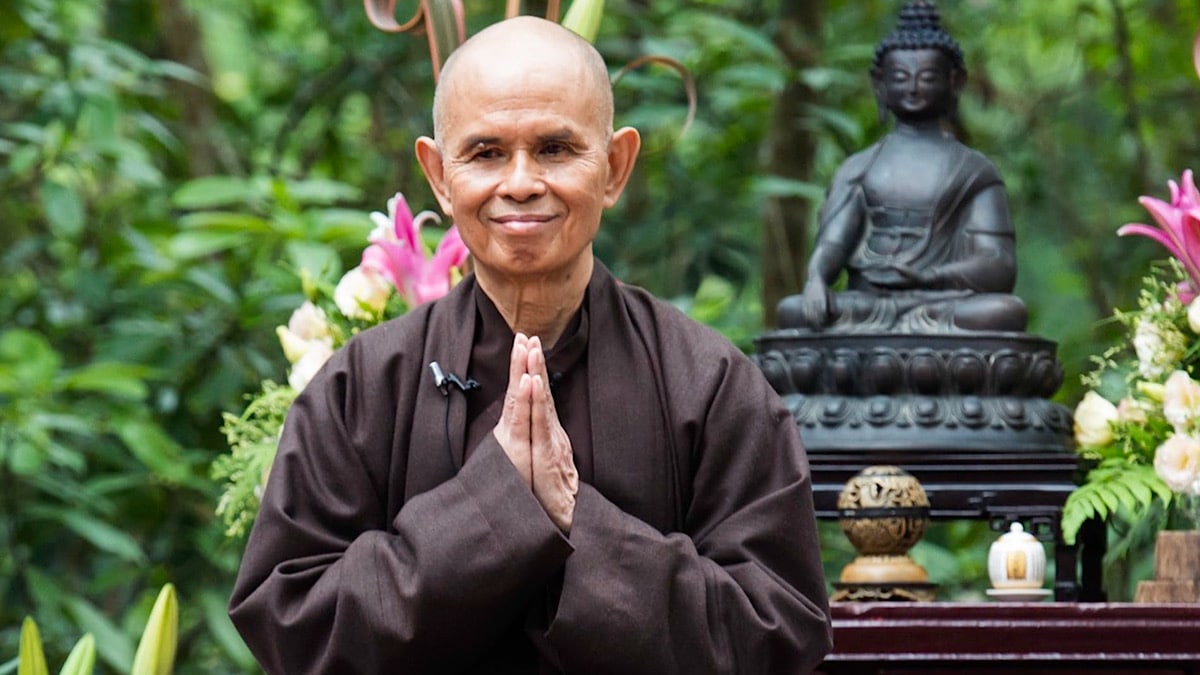 15 Insightful Thich Nhat Hanh Quotes from No Death, No Fear