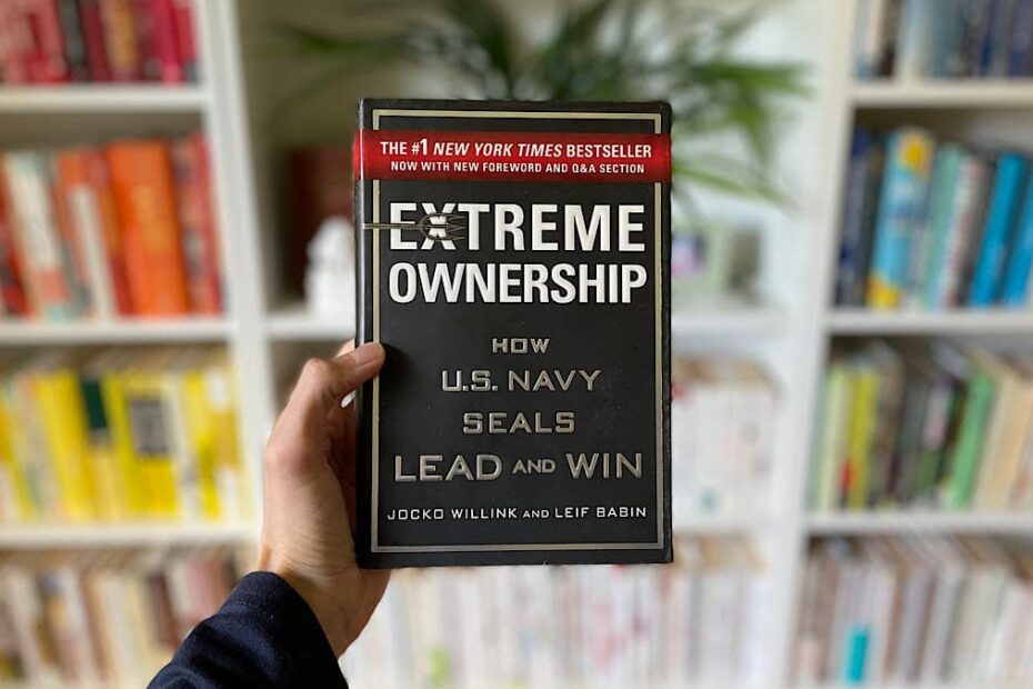 18 Powerful Quotes from Extreme Ownership That Will Help You Lead and Win