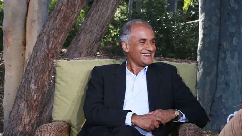13 Pico Iyer Quotes from The Art of Stillness to Inspire Your Next Trip to... Nowhere?